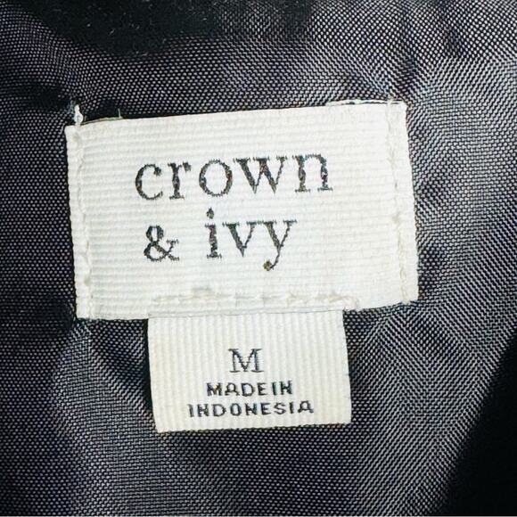 Crown & Ivy Puffer Vest Quilted Black Size M Medium - Picture 8 of 8